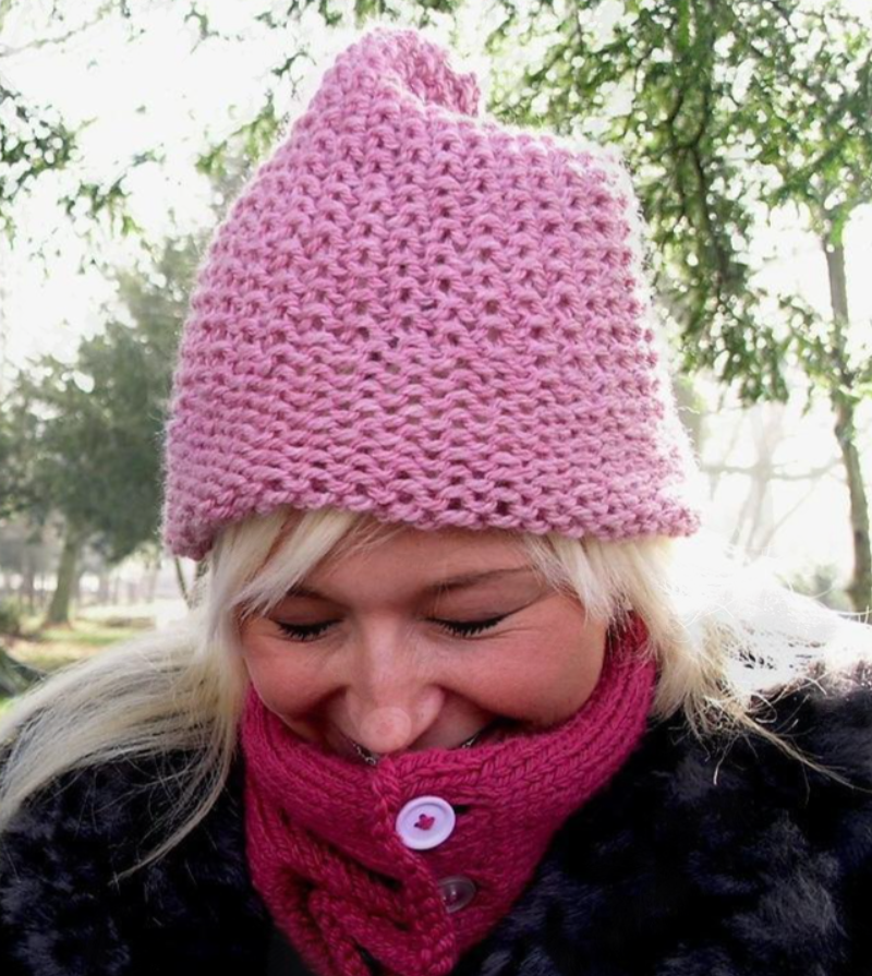 Mossy Pearls - Free hat knitting pattern